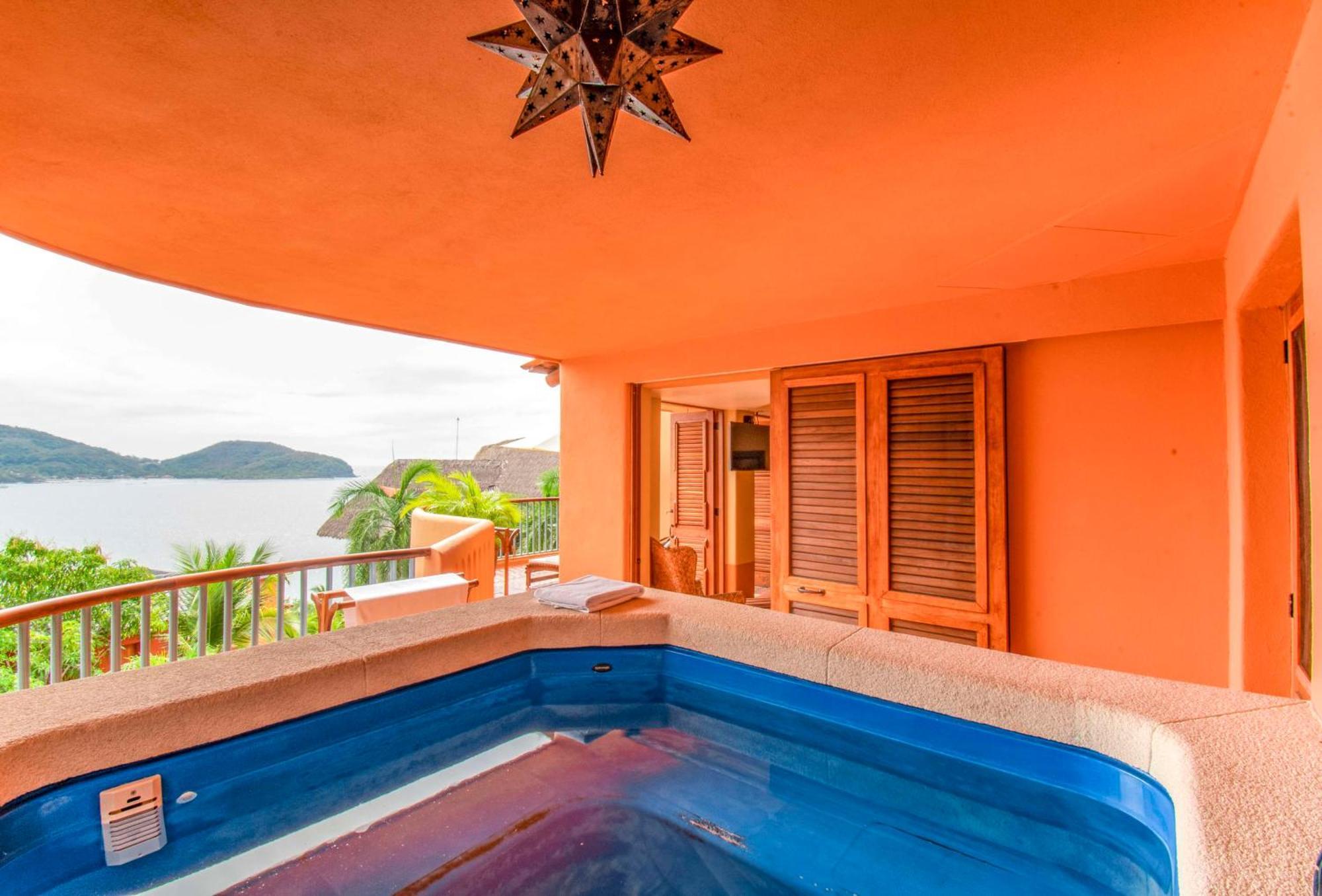 Hilton Grand Vacations Club Zihuatanejo Hotel Exterior foto