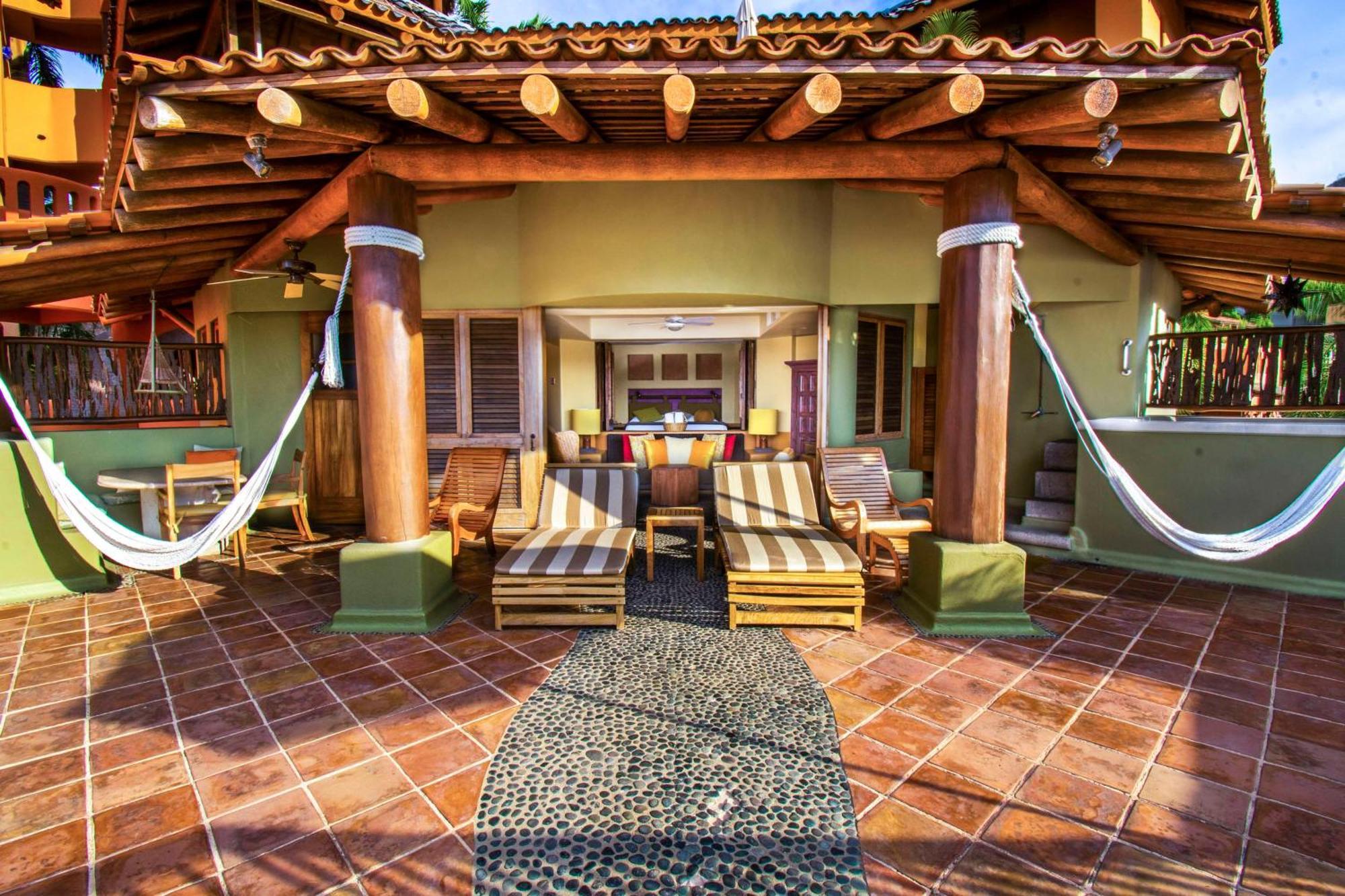 Hilton Grand Vacations Club Zihuatanejo Hotel Exterior foto