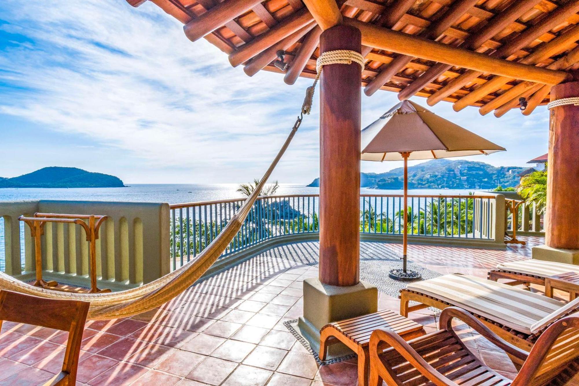 Hilton Grand Vacations Club Zihuatanejo Hotel Exterior foto
