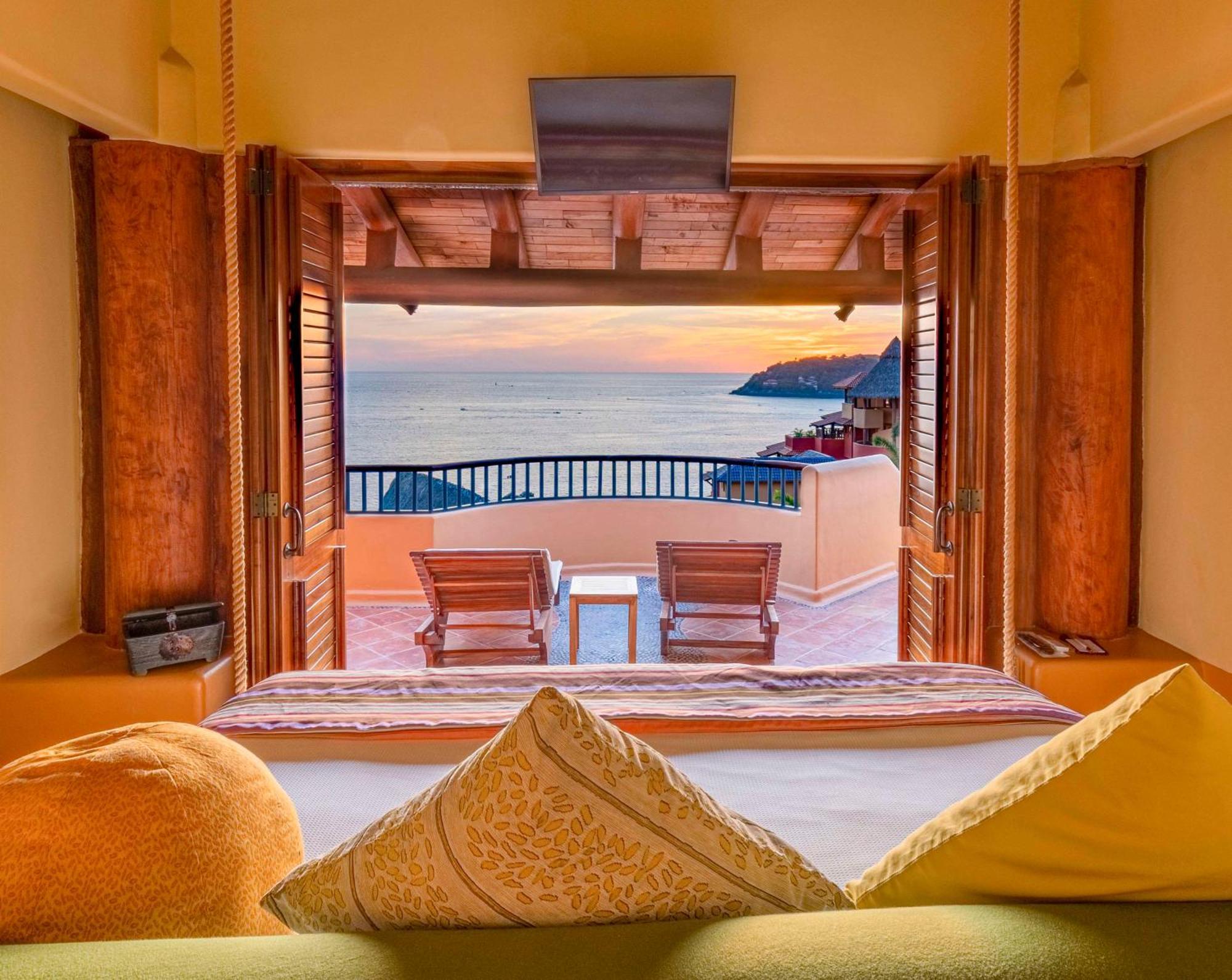 Hilton Grand Vacations Club Zihuatanejo Hotel Exterior foto