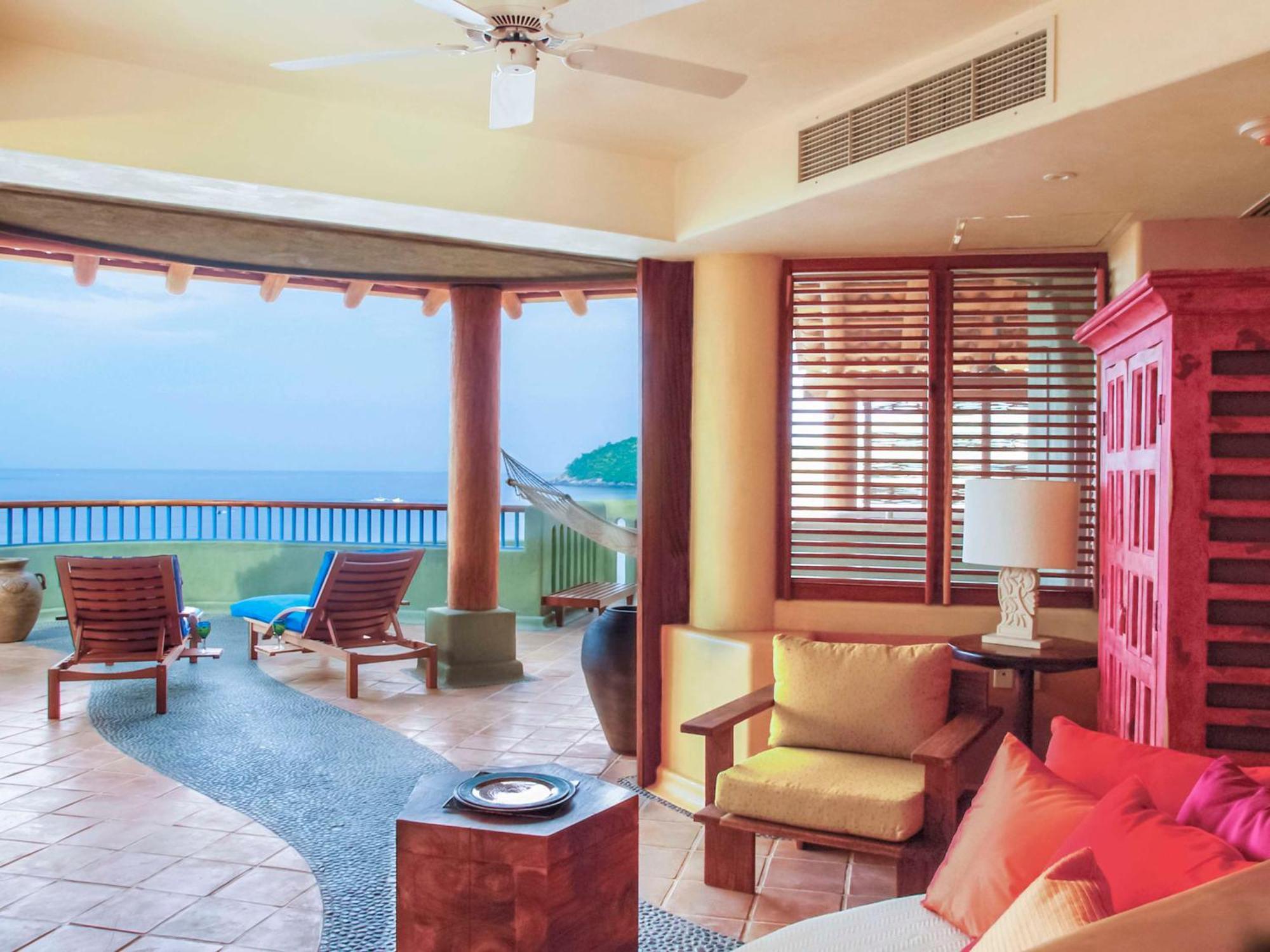 Hilton Grand Vacations Club Zihuatanejo Hotel Exterior foto