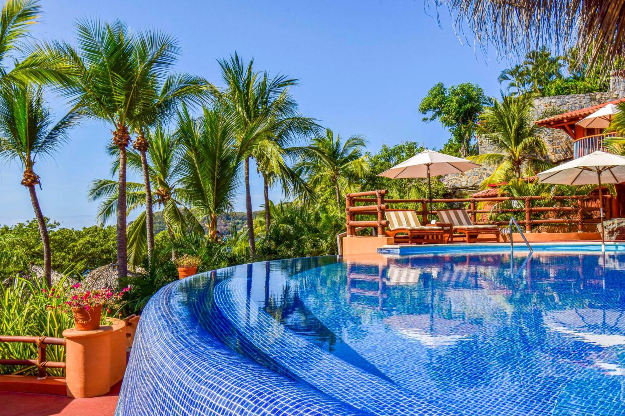 Hilton Grand Vacations Club Zihuatanejo Hotel Exterior foto